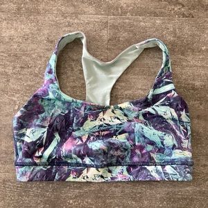 Lululemon 50 Rep Bra - Size 6